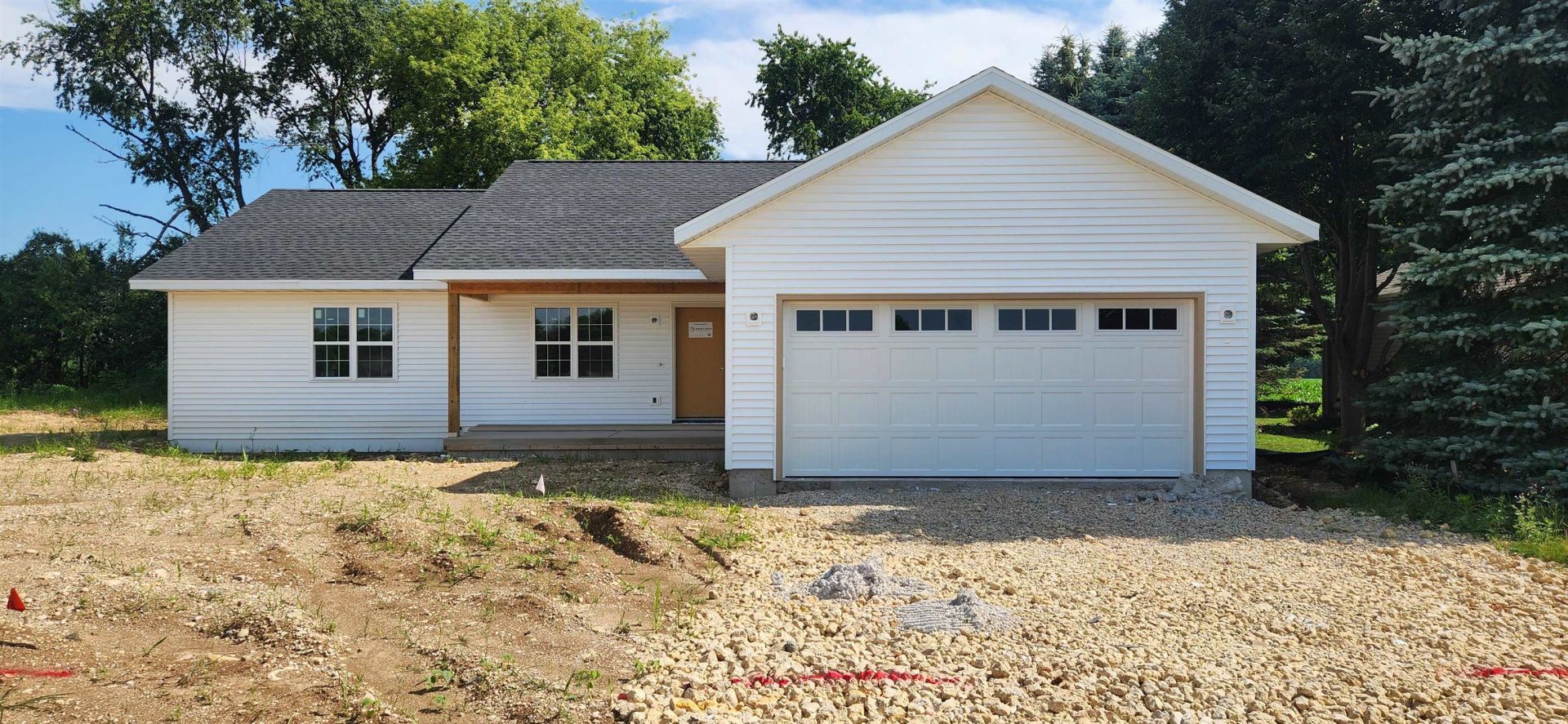 549 Autumn Drive, Walworth, WI 53184 Main Photo