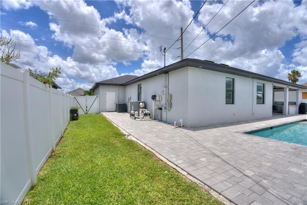 225 NW 1st St, Cape Coral, FL 33993 Photo