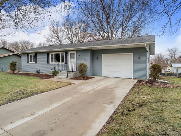 520 22nd Street NE, Owatonna, MN 55060