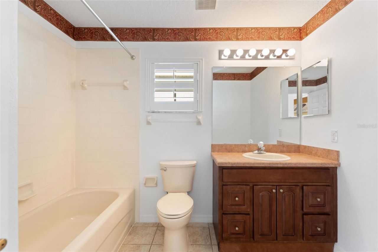 232 Oak Hammock Dr , Davenport, FL 33837 Photo