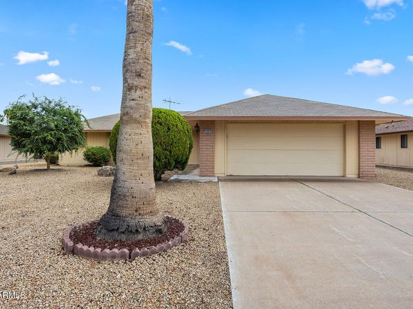 21007 N SUNGLOW Drive, Sun City West, AZ 85375