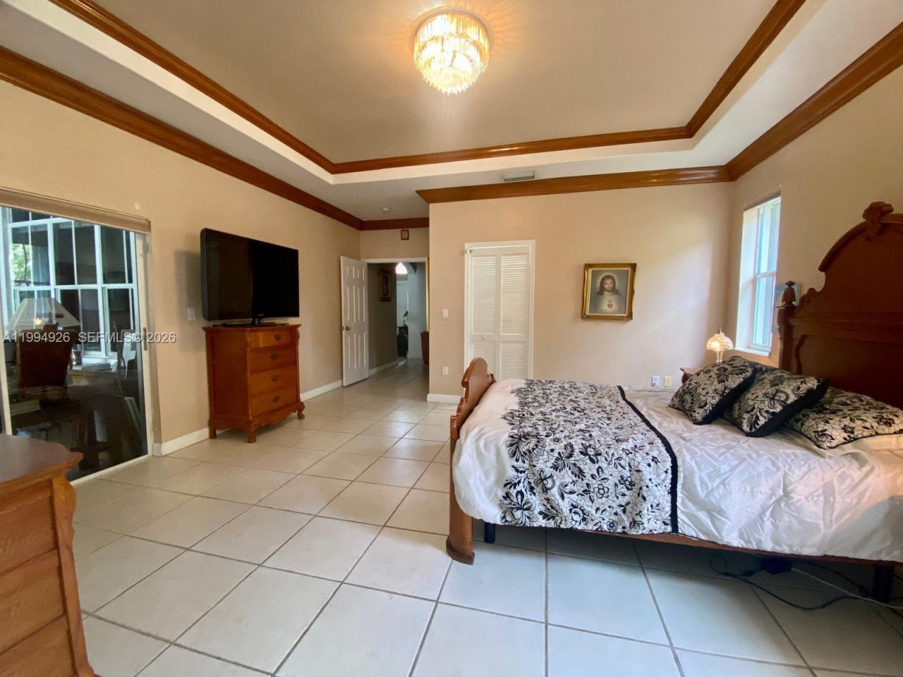 656 NW 129th Pl , Miami, FL 33182 Photo