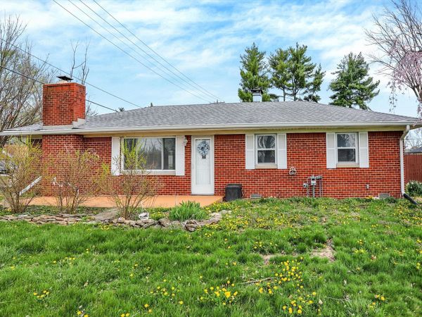 639 Averitt Road , Greenwood, IN 46142