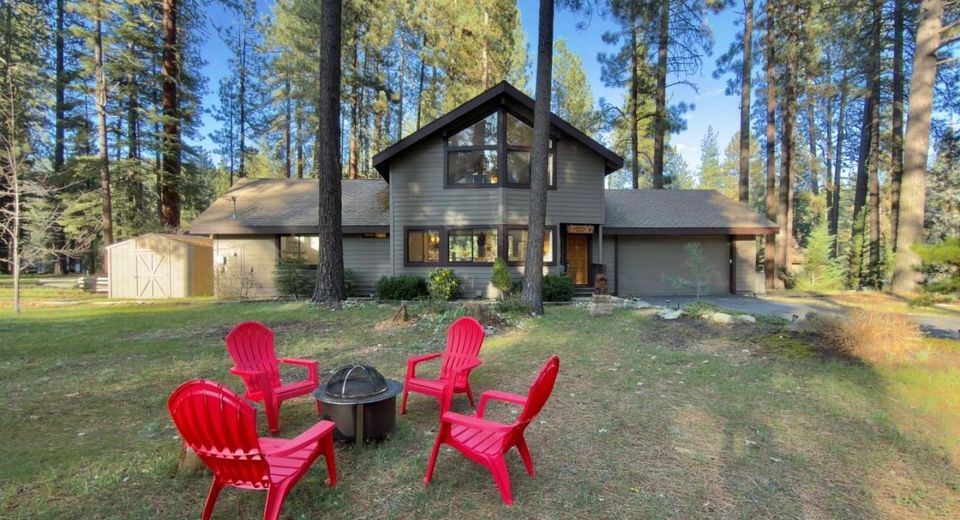 201 Sugarpine Drive, Blairsden, CA 96103 Photo