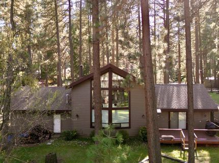 201 Sugarpine Drive, Blairsden, CA 96103 Photo