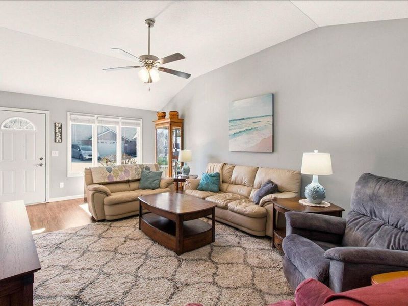 890 Autumn Chase Lane, Marysville, OH 43040 Photo 7