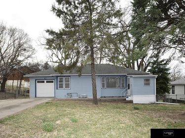 1903 Childs Road E, Bellevue, NE 68005