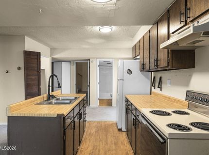 2550 Melody Lane, Reno, NV 89512 Photo