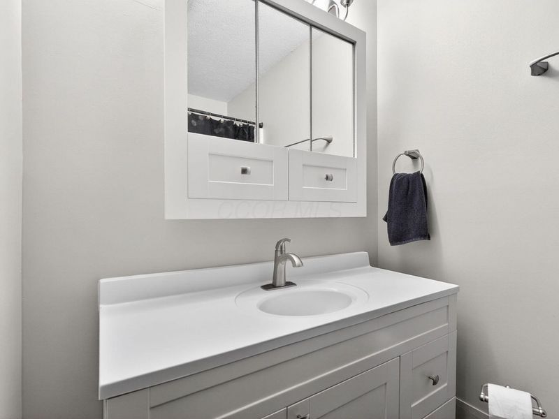 1672 Marion Edison Road, Marion, OH 43302 Photo 38