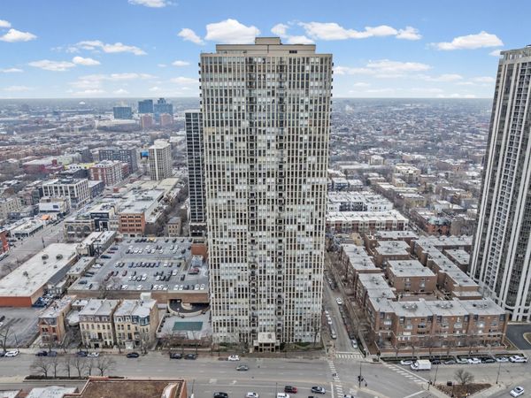 1660 N LaSalle Drive , Unit 3811, Chicago, IL 60614