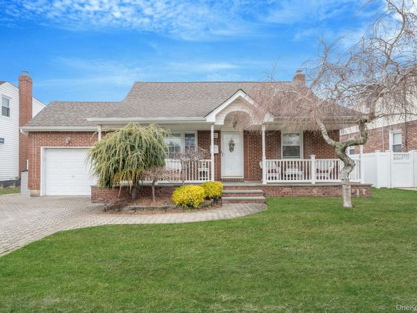 77 Tyrconnell Avenue, Massapequa Park, NY 11762