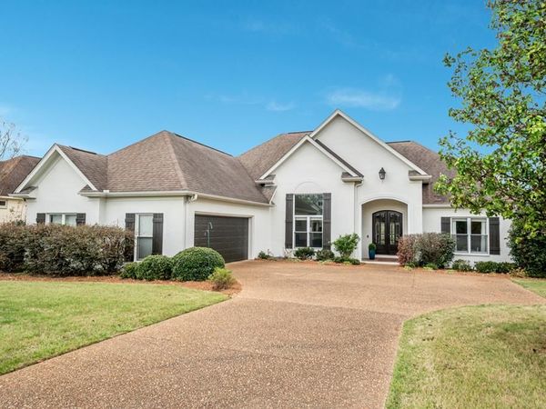 307 Centerpointe Dr, Oxford, MS 38655