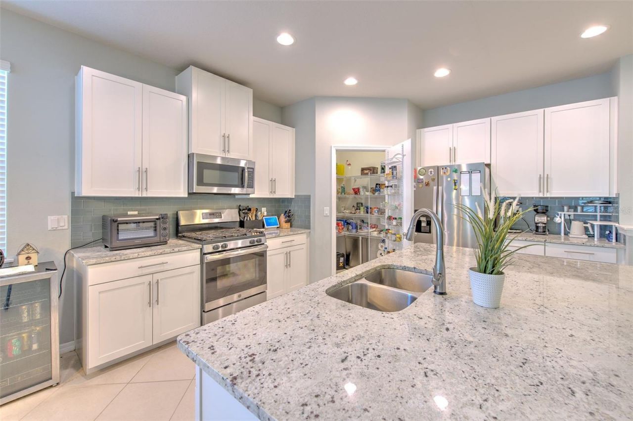 11130 Spring Point Circle , Riverview, FL 33579 Photo