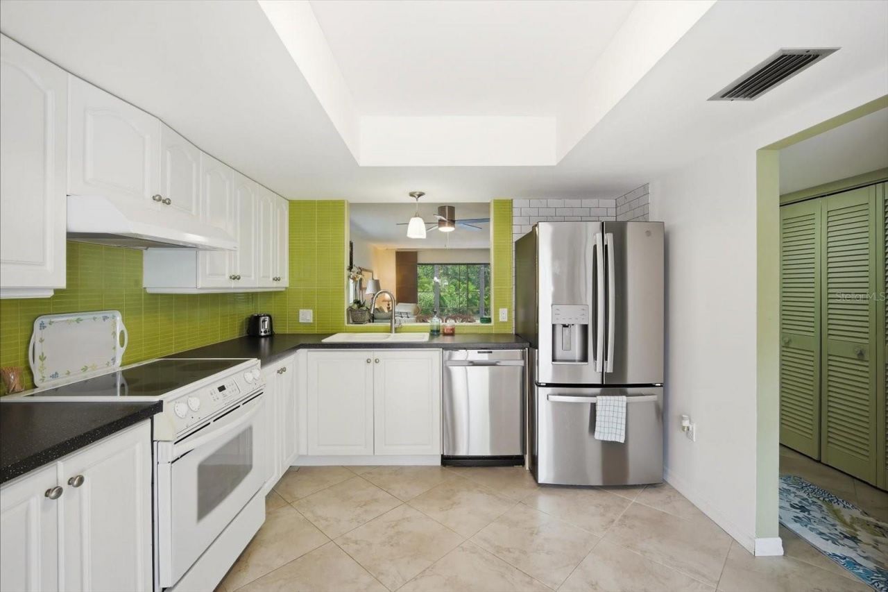 169 Pinehurst Drive , Unit 169, Bradenton, FL 34210 Photo