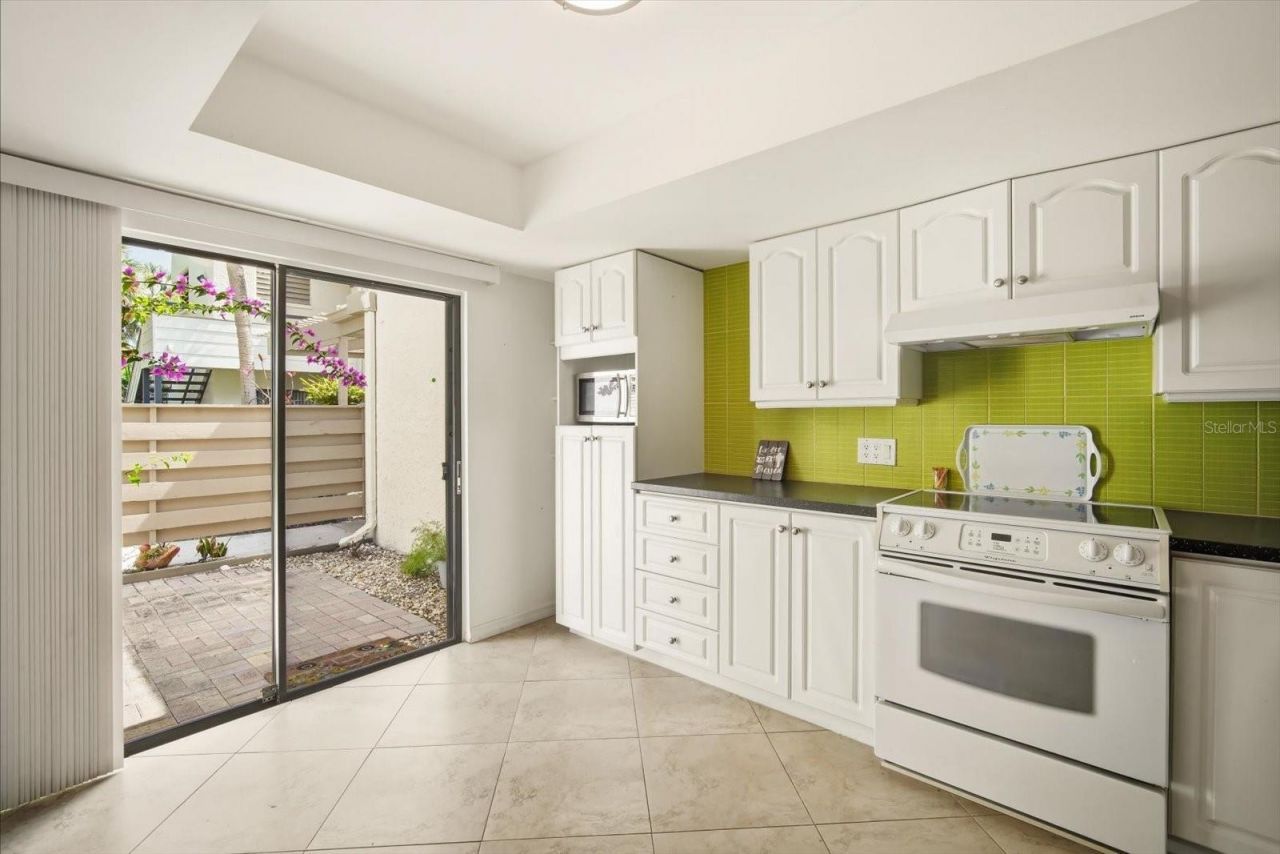 169 Pinehurst Drive , Unit 169, Bradenton, FL 34210 Photo