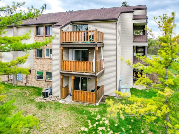 3133 Cloister Lane, Dayton, OH 45449