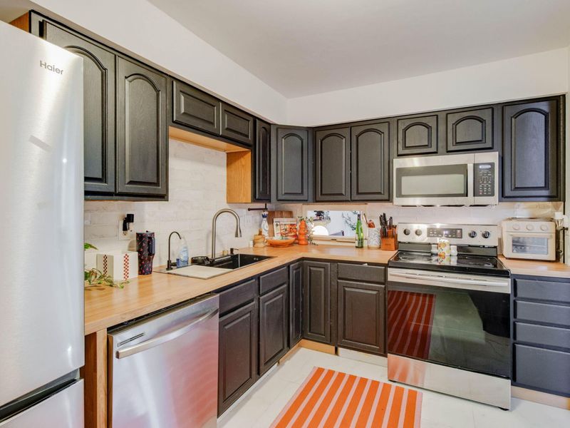 3133 Cloister Lane, Dayton, OH 45449 Photo 6