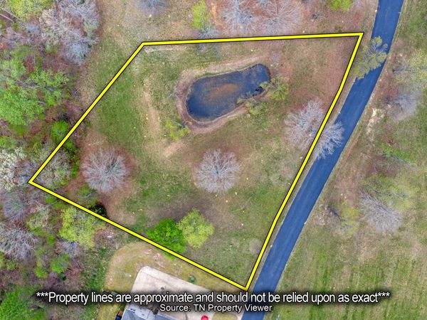 272 RIVERS EDGE DR , Bath Springs, TN 38311