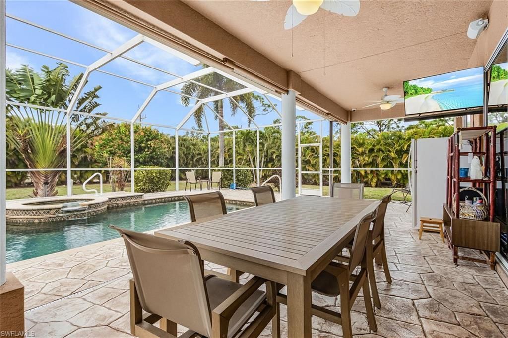 9419 Treasure Lake Ct , Saint James City, FL 33956 Photo