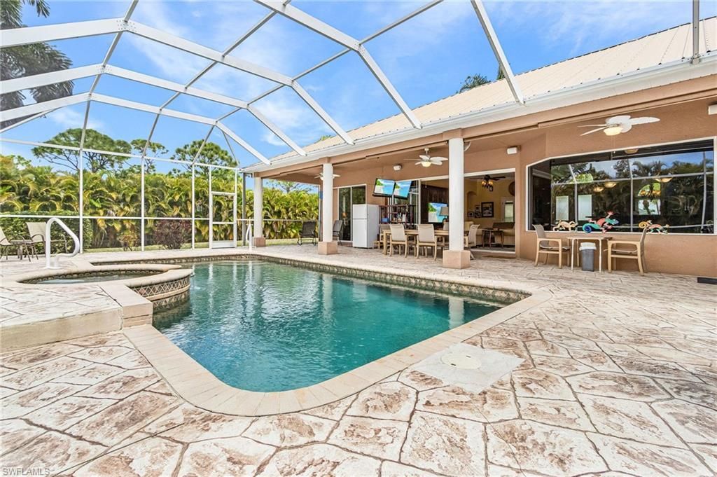 9419 Treasure Lake Ct , Saint James City, FL 33956 Photo