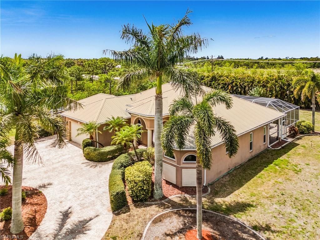 9419 Treasure Lake Ct , Saint James City, FL 33956 Photo