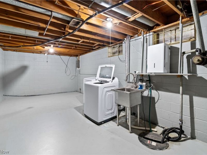 4742 Cherimoya Avenue, Green, OH 44319 Photo 24