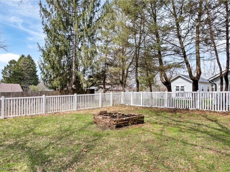 4742 Cherimoya Avenue, Green, OH 44319 Photo 31