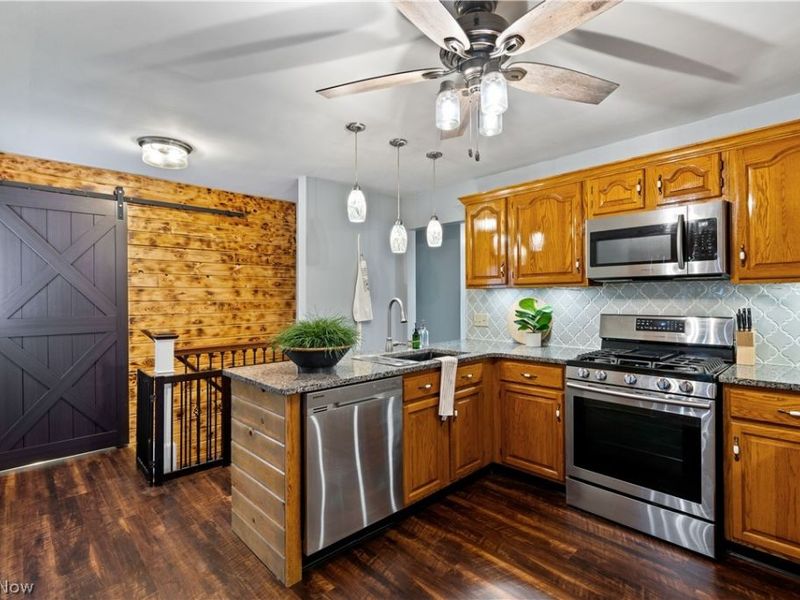 4742 Cherimoya Avenue, Green, OH 44319 Photo 8