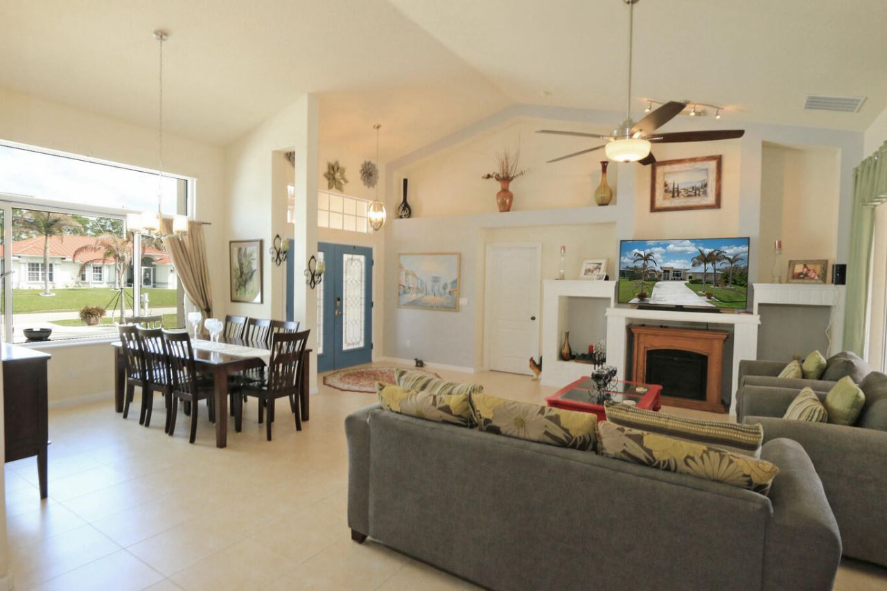 5822 NW Bates Avenue, Port Saint Lucie, FL 34986 Photo