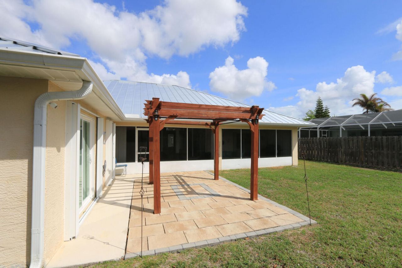 5822 NW Bates Avenue, Port Saint Lucie, FL 34986 Photo