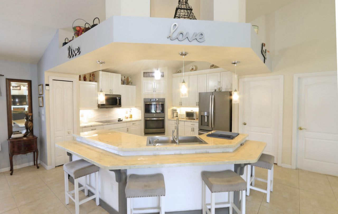 5822 NW Bates Avenue, Port Saint Lucie, FL 34986 Photo