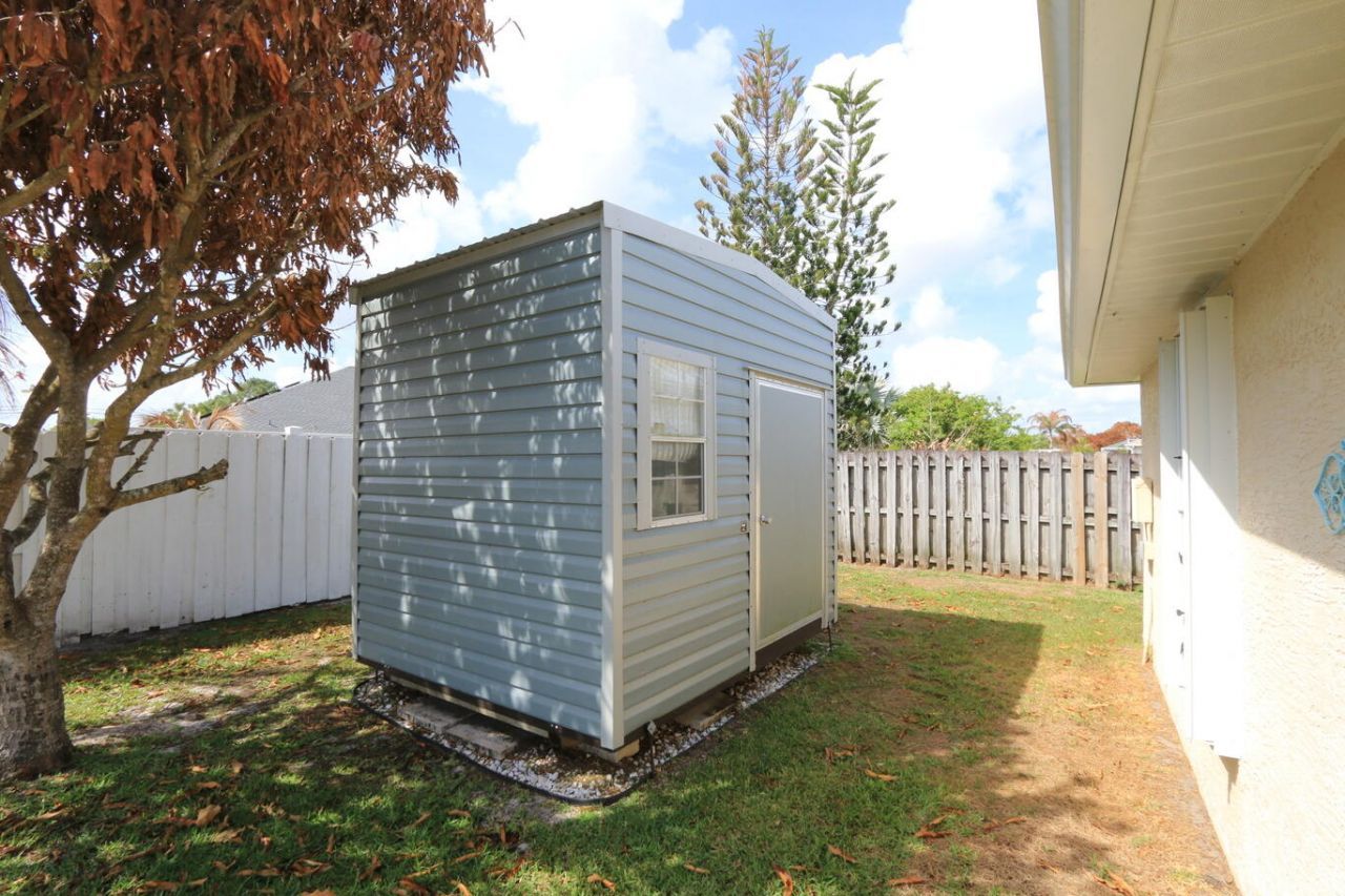 5822 NW Bates Avenue, Port Saint Lucie, FL 34986 Photo