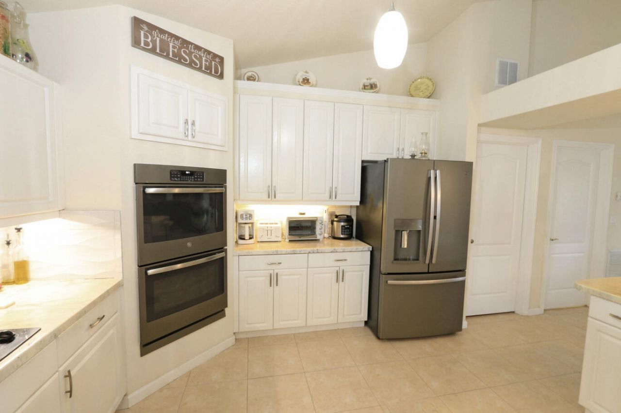 5822 NW Bates Avenue, Port Saint Lucie, FL 34986 Photo