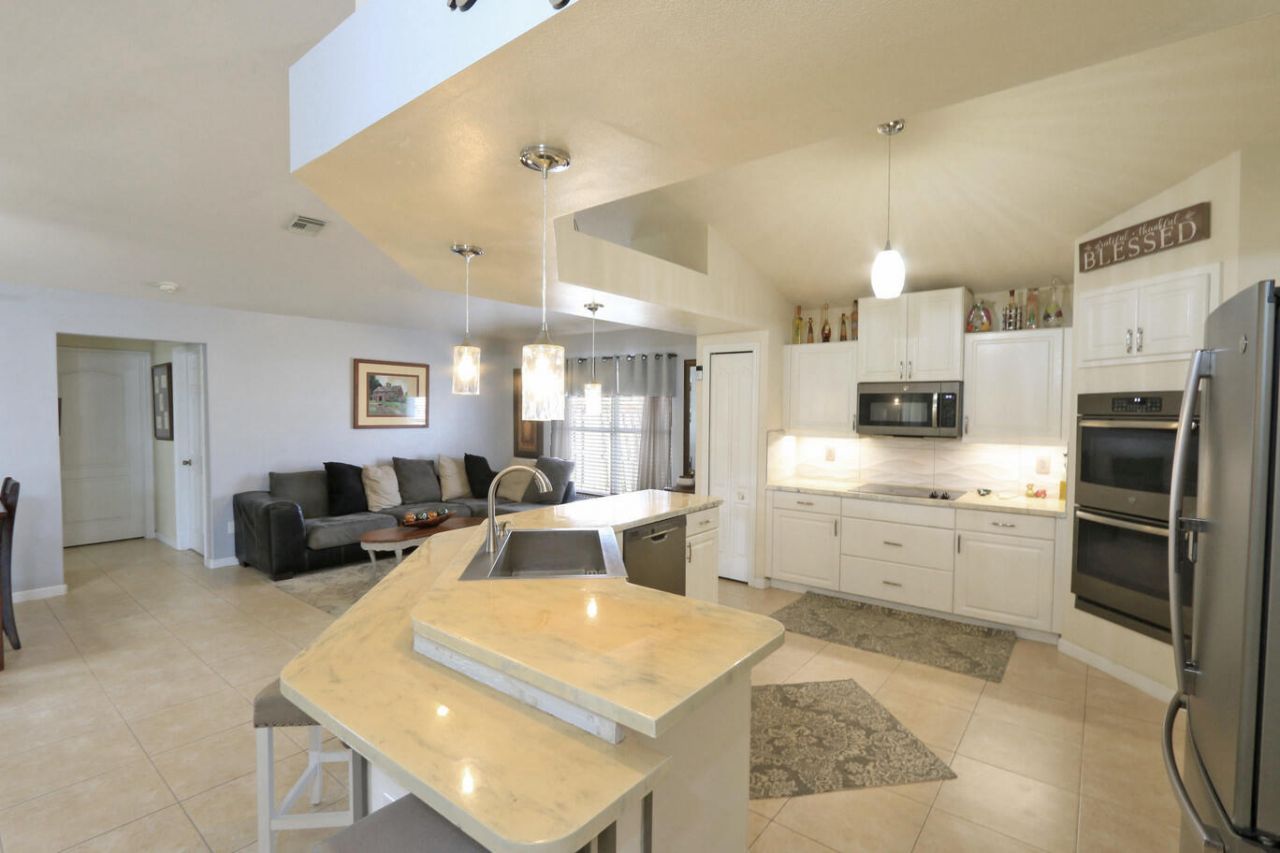 5822 NW Bates Avenue, Port Saint Lucie, FL 34986 Photo