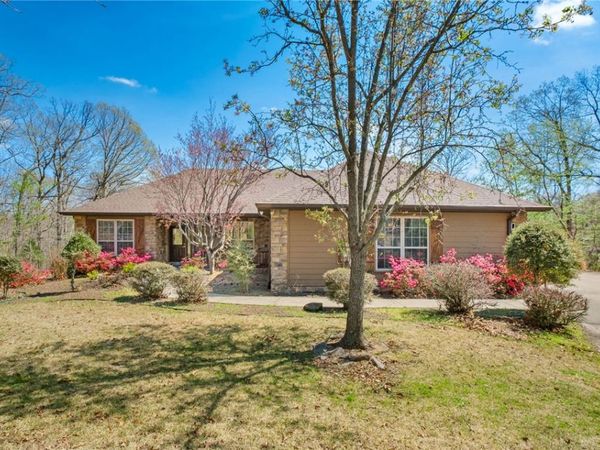 6 Grimsay Drive , Bella Vista, AR 72715