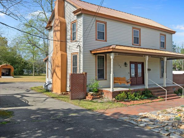 128 E Railroad Street, La Grange, NC 28551