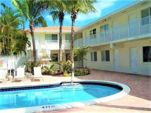 1878 NE 46th St, Unit C2, Fort Lauderdale, FL 33308