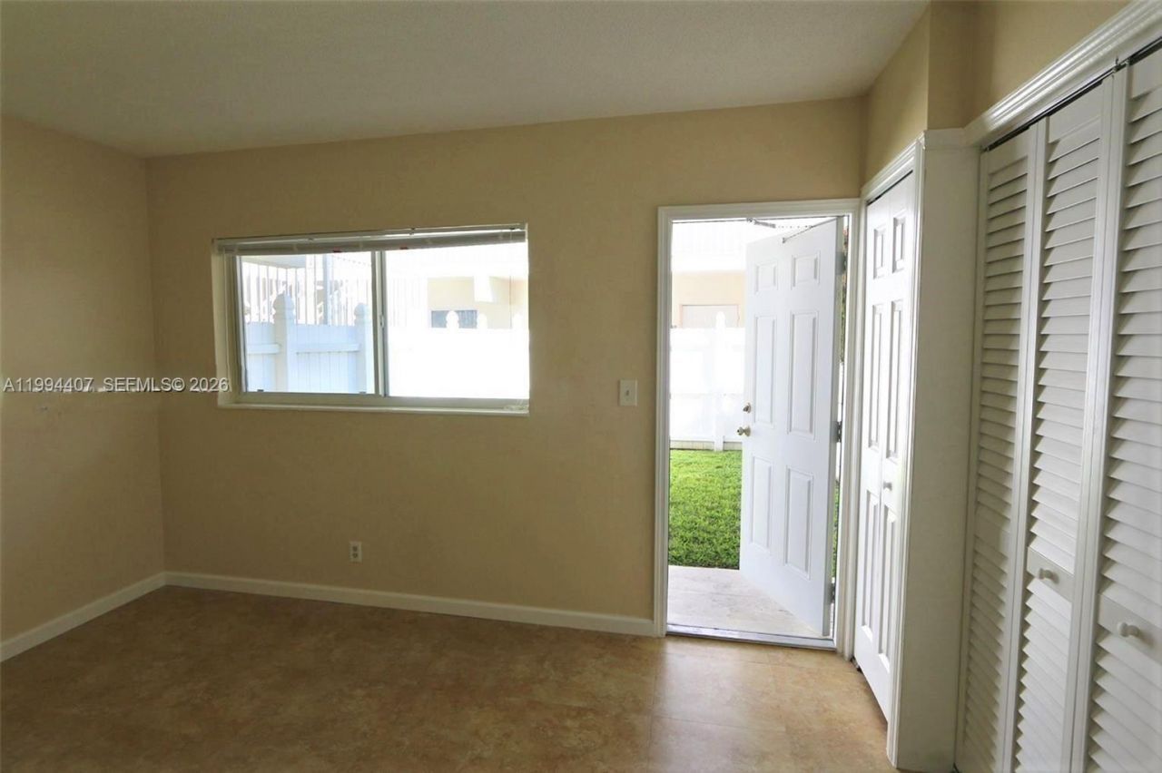 1878 NE 46th St, Unit C2, Fort Lauderdale, FL 33308 Photo