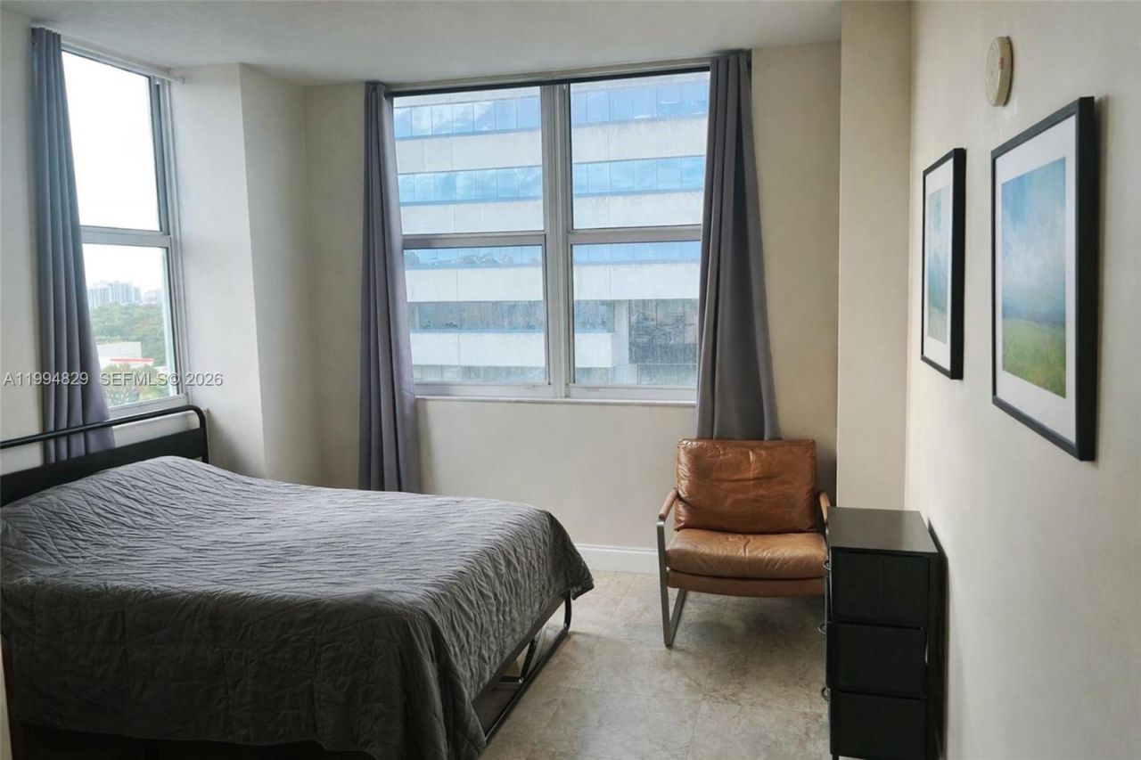 3180 SW 22nd Ter, Unit 607, Miami, FL 33145 Photo