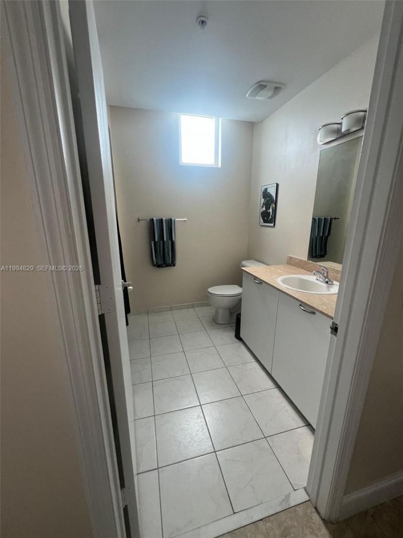 3180 SW 22nd Ter, Unit 607, Miami, FL 33145 Photo