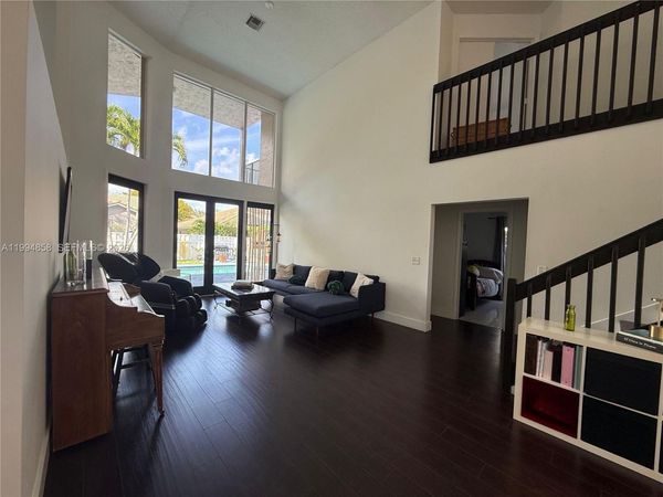 6263 NW 42nd Ct, Coral Springs, FL 33067