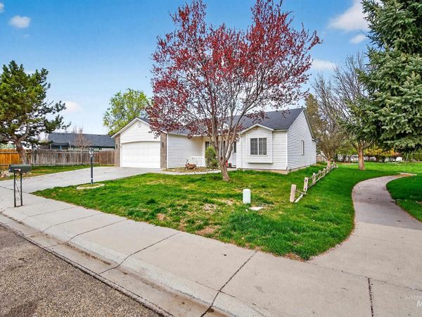 802 Bradford Ct., Caldwell, ID 83605