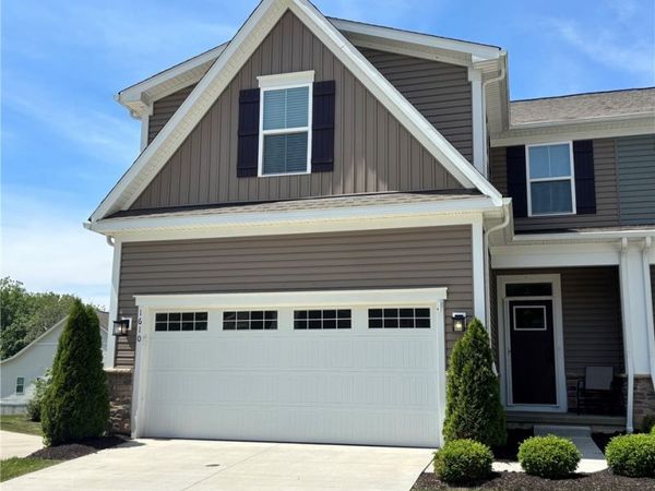 1610 Mud Brook Lane, Akron, OH 44313