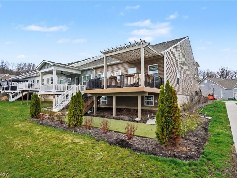 1610 Mud Brook Lane, Akron, OH 44313 Photo 3