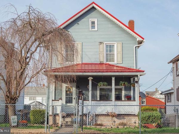 29 E MILFORD STREET , MOUNT UNION, PA 17066