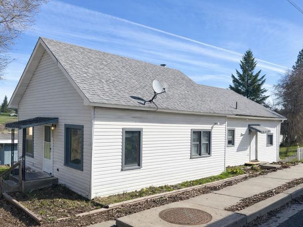 204 N Howard St, Tekoa, WA 99033