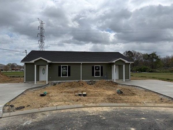 111 Chastain St , Tullahoma, TN 37388