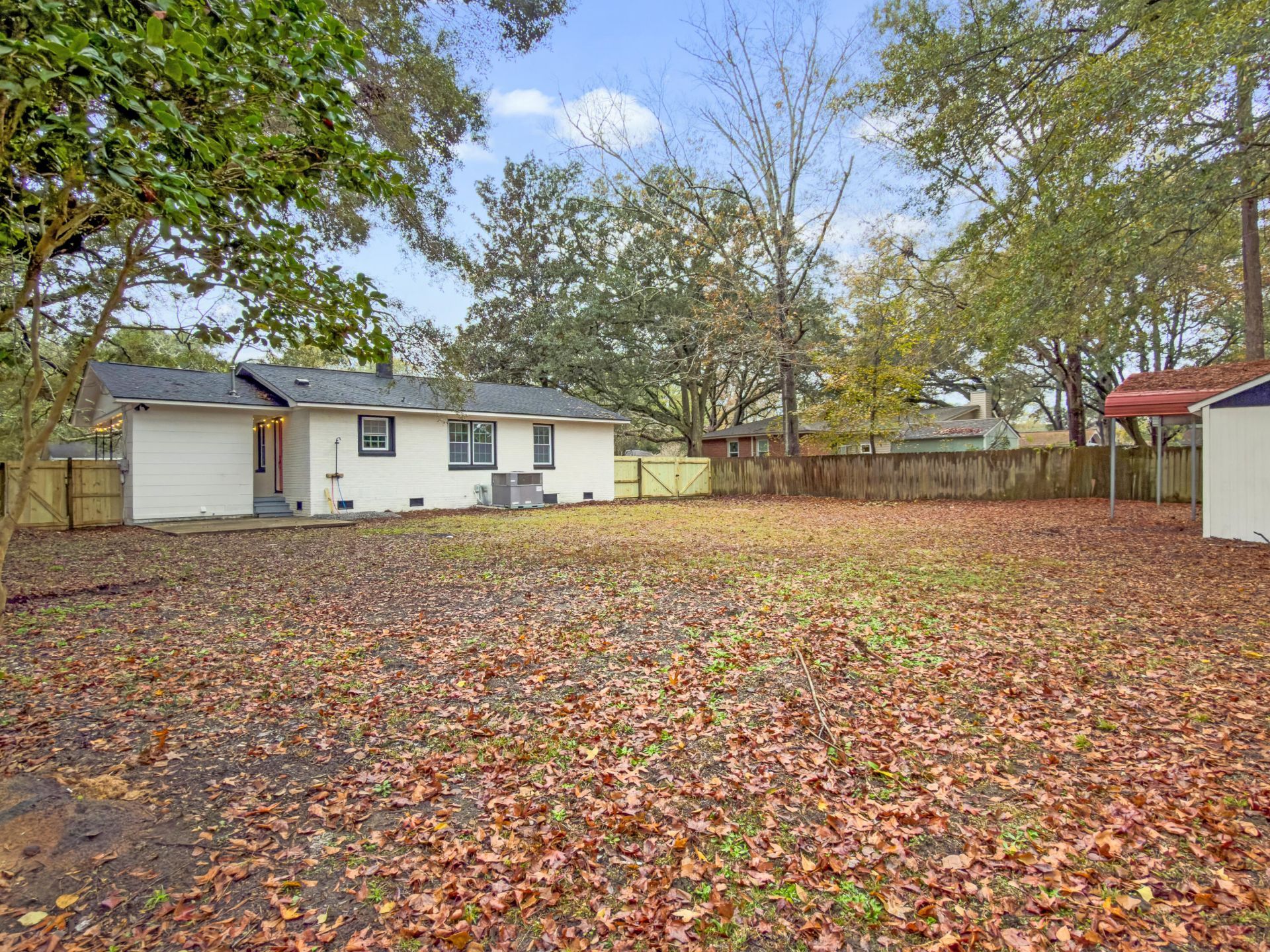 2632 Ridgewood Avenue Photo 10