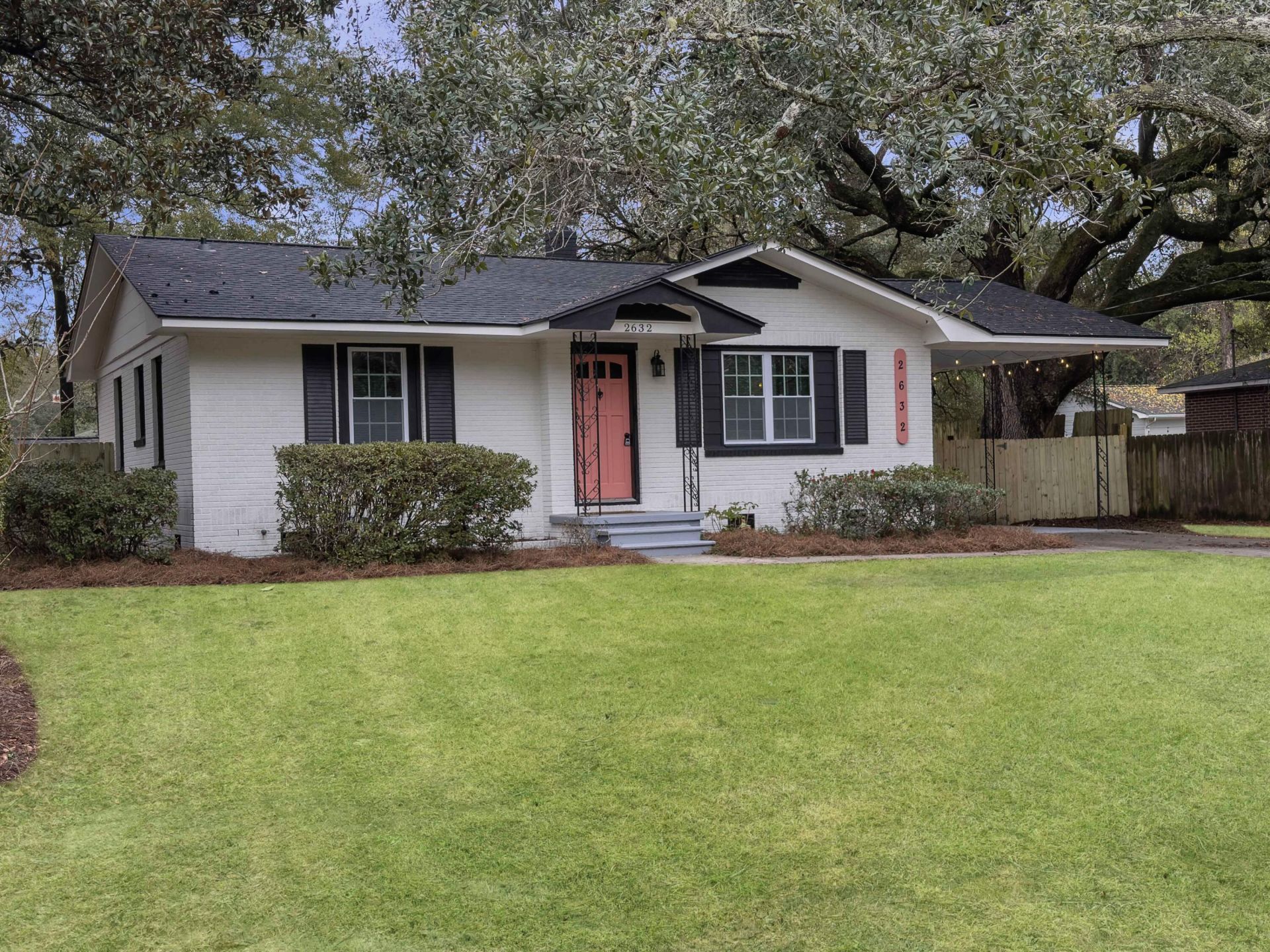 2632 Ridgewood Avenue Photo 11