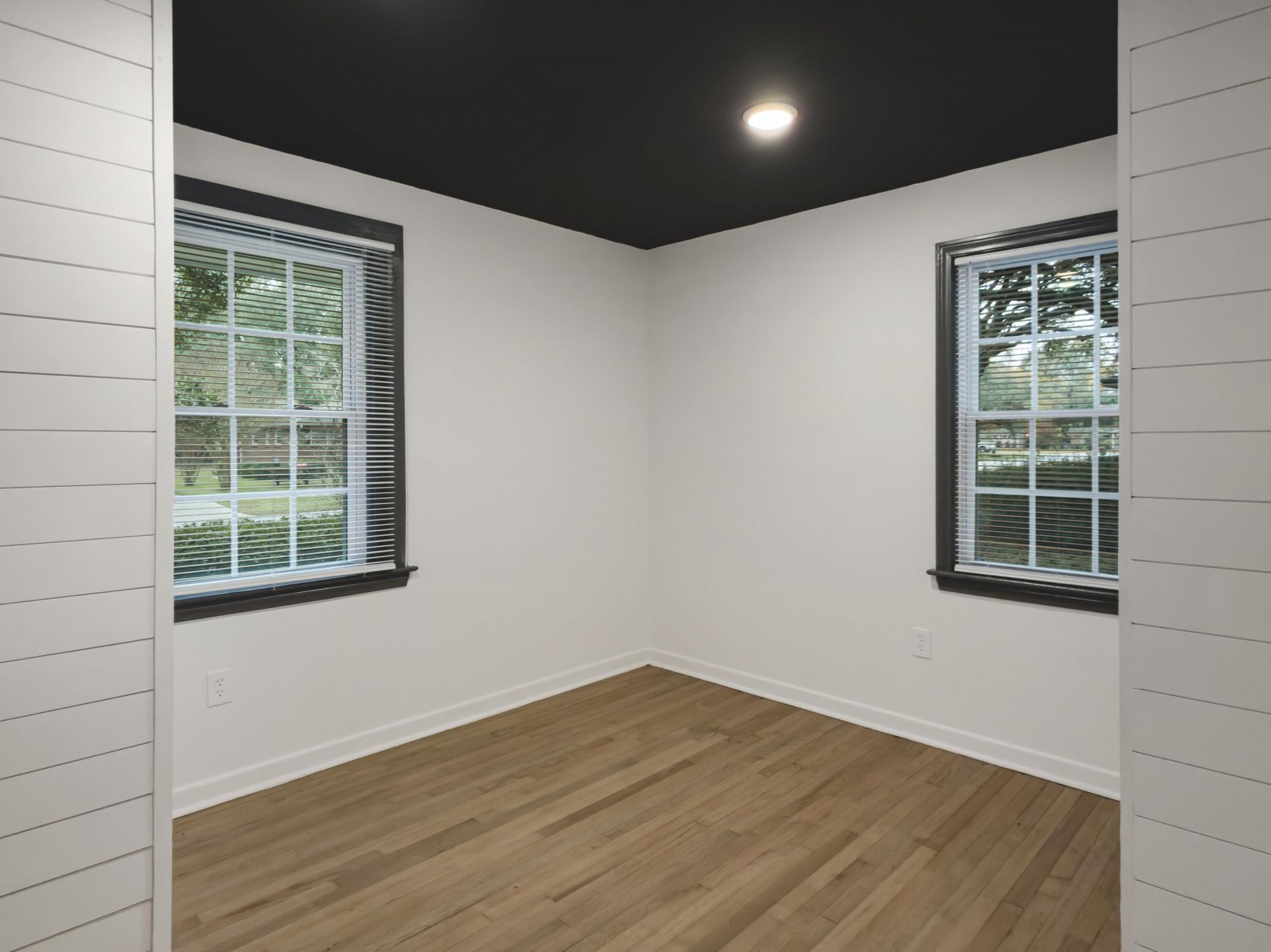 2632 Ridgewood Avenue Photo 20